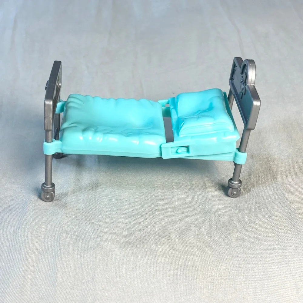 Vintage 1995 Tonka Littlest Pet Shop Hospital Bed Get Better Center Accessory